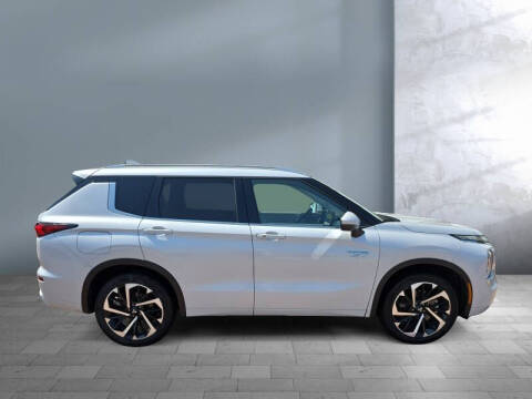 2024 Mitsubishi Outlander PHEV SEL