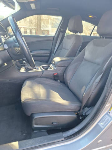 2015 Dodge Charger SE