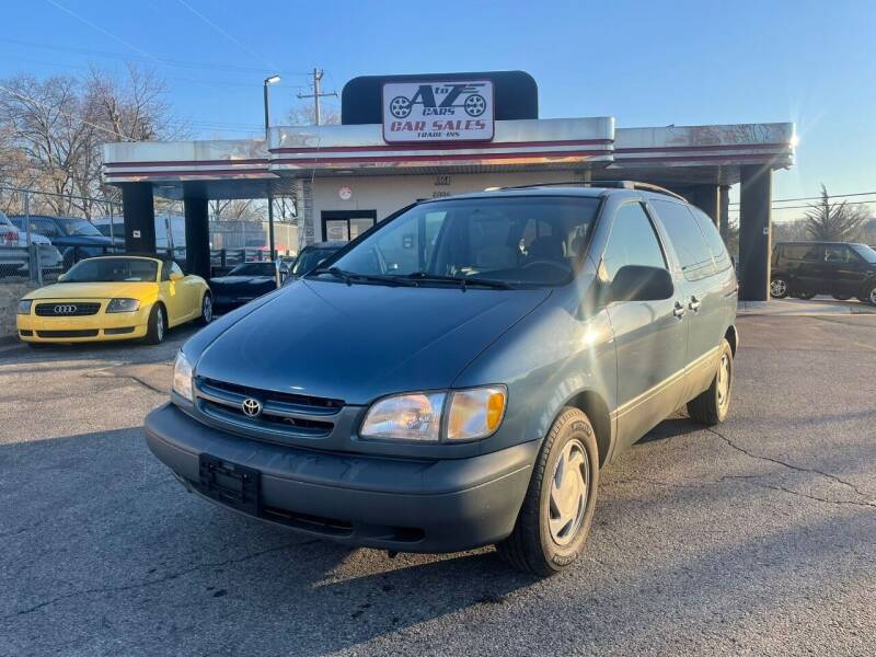 2000 Toyota Sienna for sale at AtoZ Car in Saint Louis MO
