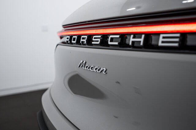2026 Porsche Macan