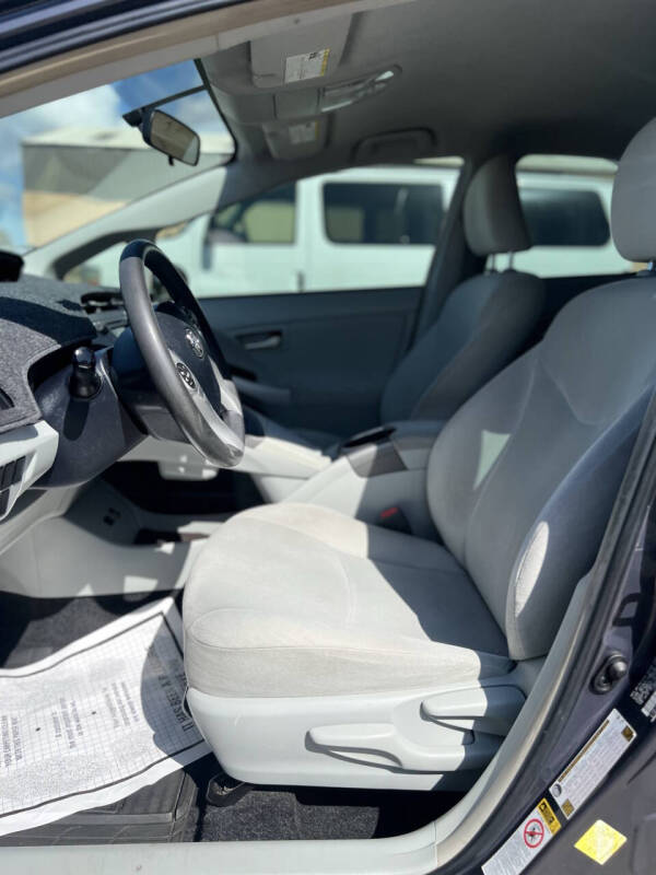 2015 Toyota Prius Two