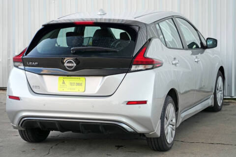 2025 Nissan LEAF S