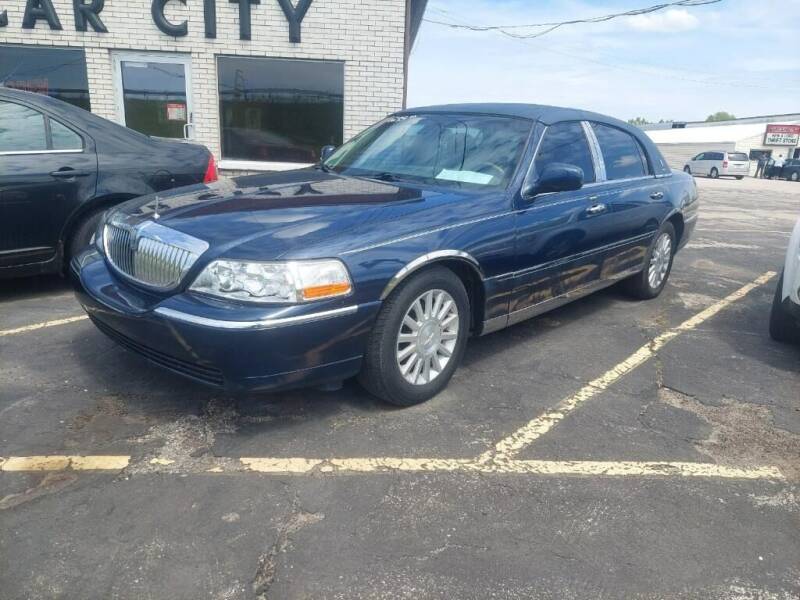 2003 Lincoln Town Car for sale at Car City in Appleton WI