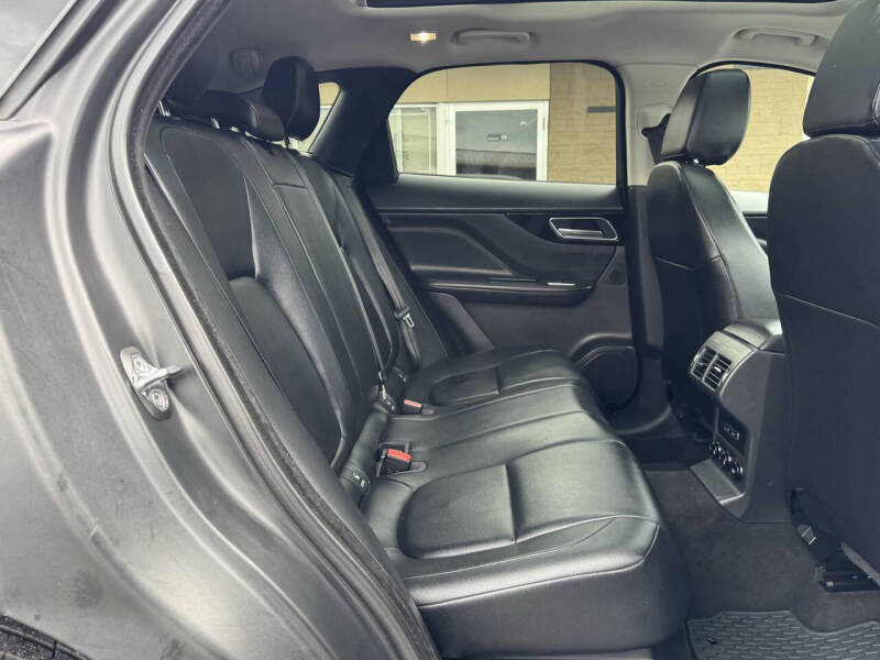 2017 Jaguar F-PACE 35t Premium