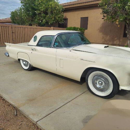 1957 Ford Thunderbird