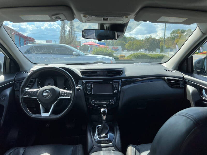 2017 Nissan Rogue Sport SL