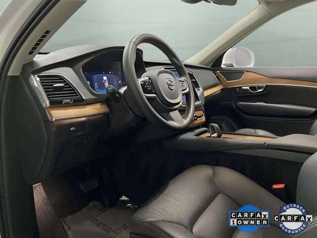 2025 Volvo XC90 B6 Plus Bright Theme 7P