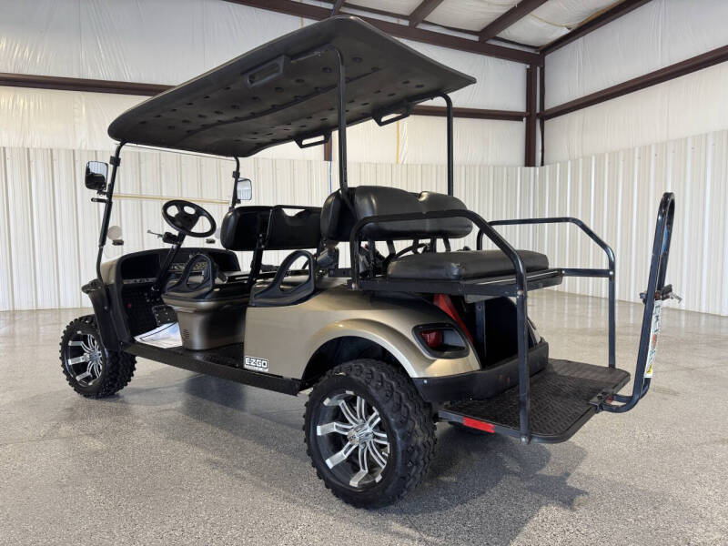 2020 E-Z-GO Express L6