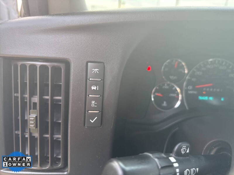 2022 Chevrolet Express LS 3500