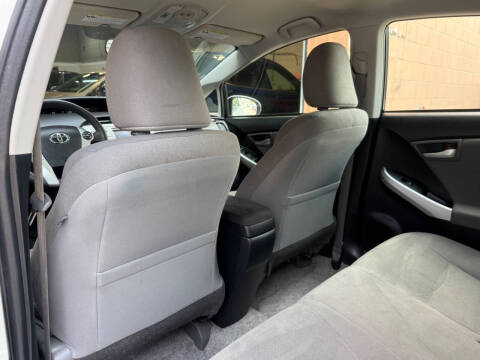 2015 Toyota Prius Three