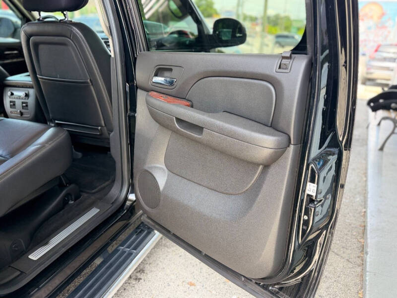 2012 Chevrolet Avalanche LTZ