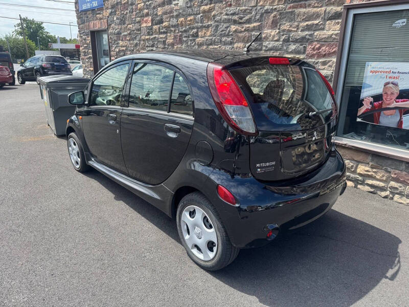 2012 Mitsubishi i-MiEV SE