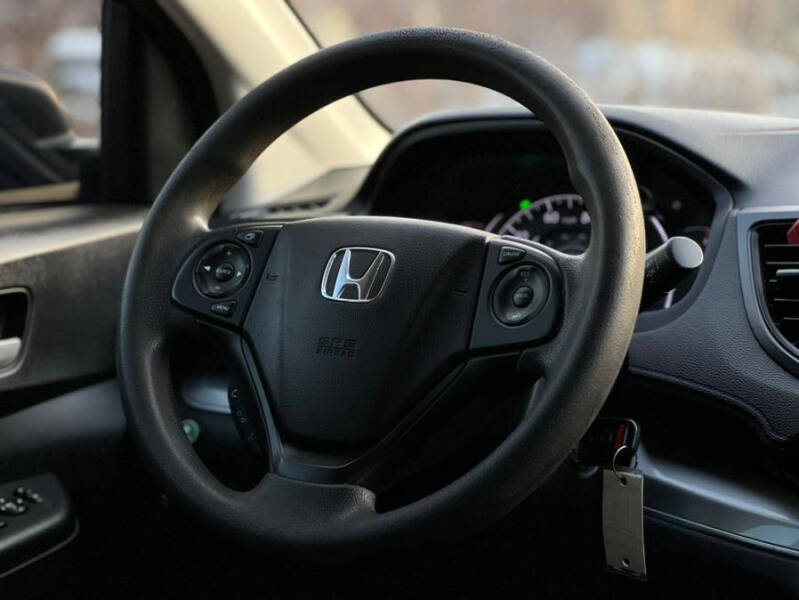 2015 Honda CR-V LX photo 19