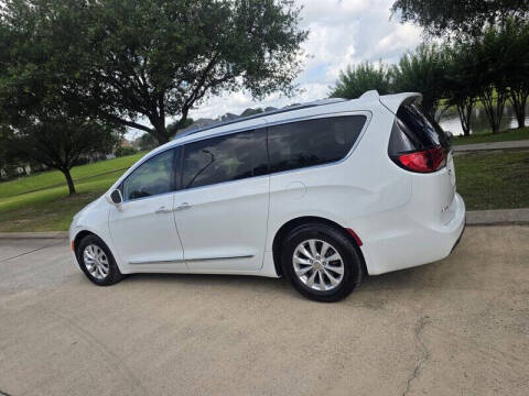 2019 Chrysler Pacifica Touring L