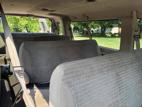 2002 Ford E-Series