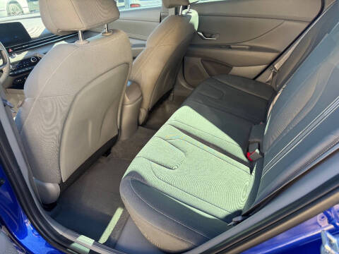 2023 Hyundai Elantra SEL