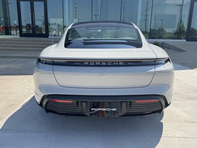 2025 Porsche Taycan 4