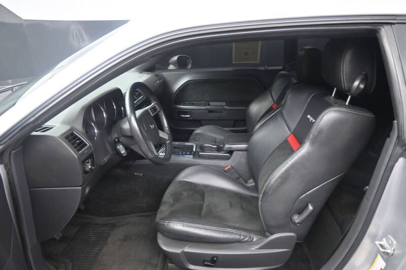 2009 Dodge Challenger SRT8