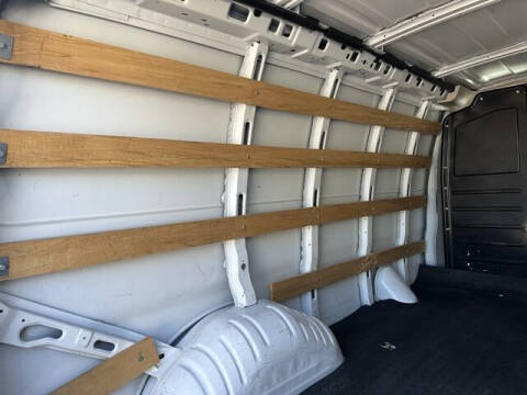 2020 GMC Savana 2500