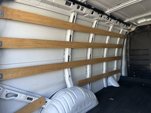 2020 GMC Savana 2500