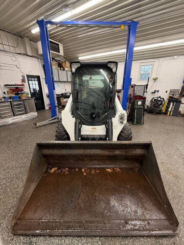 2017 Bobcat S570 Skid Loader