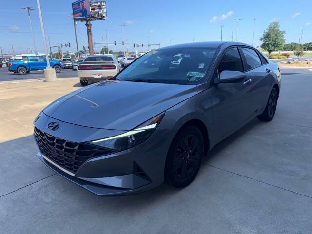 2022 Hyundai Elantra