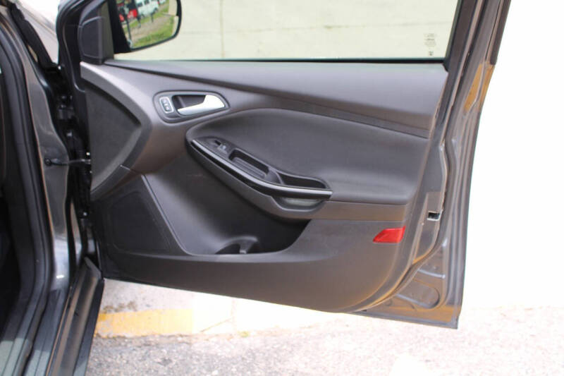 2018 Ford Focus Titanium