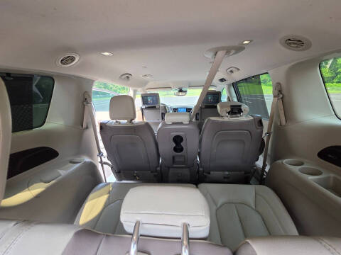 2017 Chrysler Pacifica Touring-L Plus