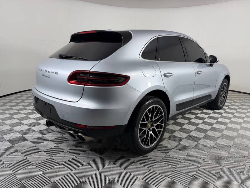 2016 Porsche Macan S