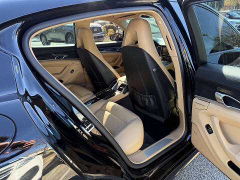 2015 Porsche Panamera