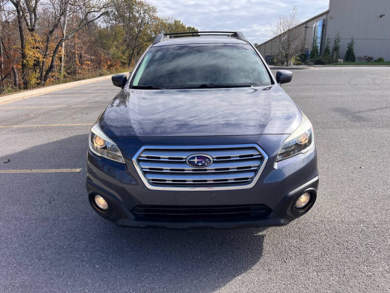 2017 Subaru Outback Premium photo 8