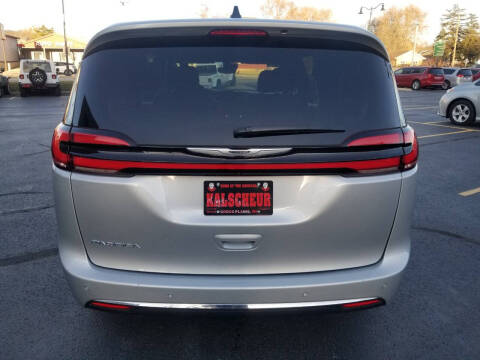 2023 Chrysler Pacifica Touring