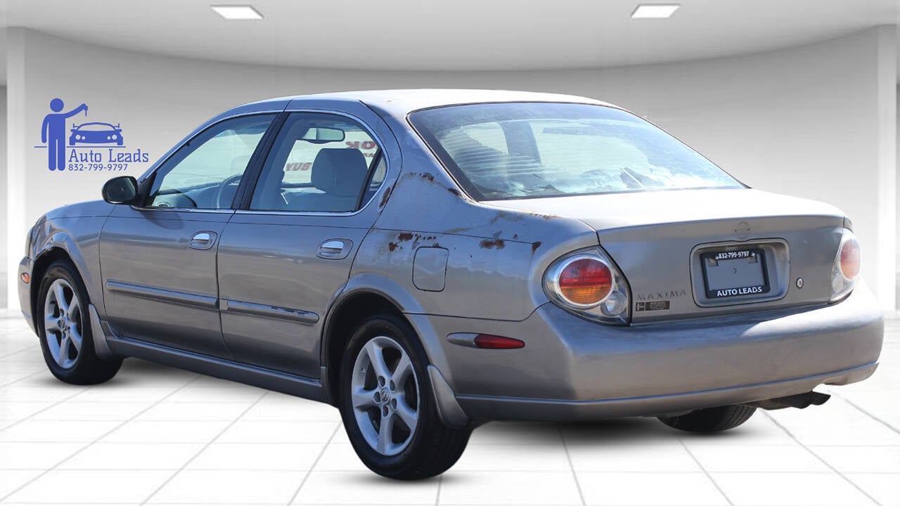 2002 Nissan Maxima GXE photo 10