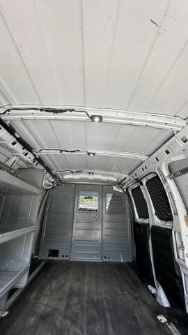 2017 GMC Savana 2500