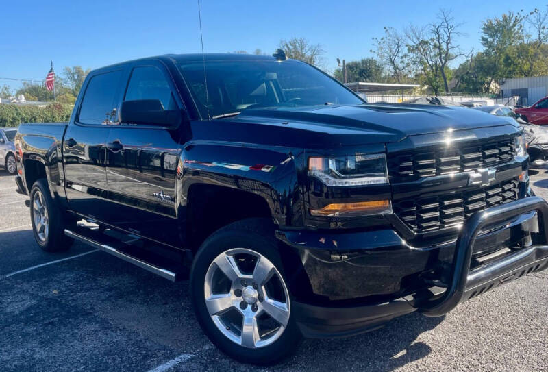 2018 Chevrolet Silverado 1500 for sale at Fernando's Auto Sales LLC. in Dallas TX