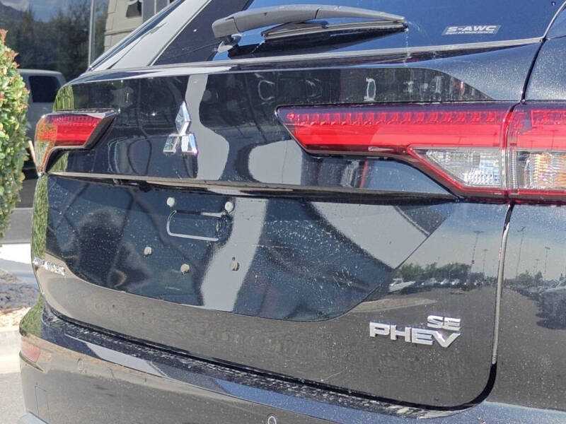 2025 Mitsubishi Outlander PHEV SE