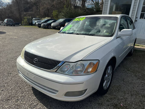 2002 Toyota Avalon for sale at Motley's Auto World in Danville VA