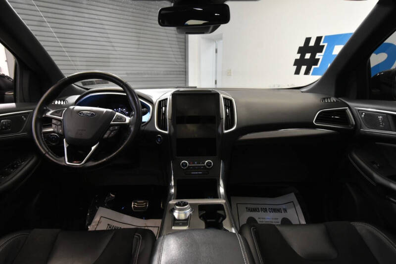 2021 Ford Edge ST
