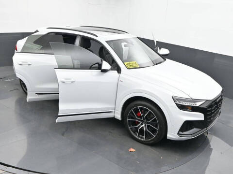 2022 Audi Q8 quattro Premium Plus 55 TFSI