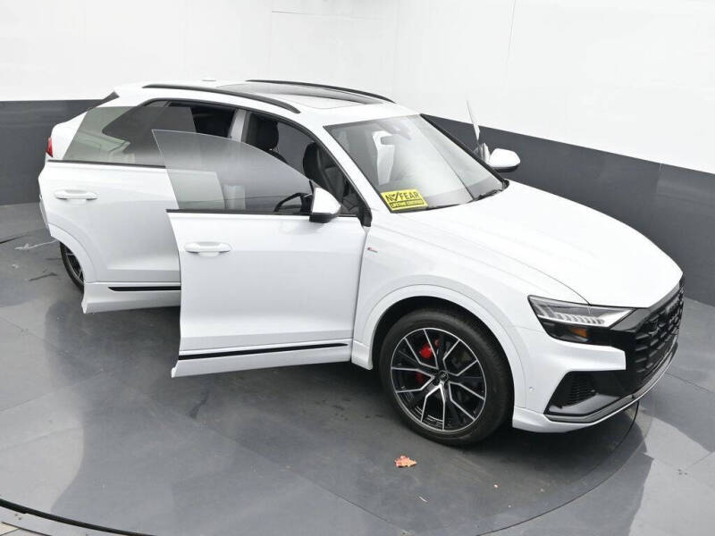 2022 Audi Q8 quattro Premium Plus 55 TFSI