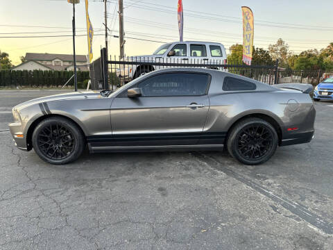 2014 Ford Mustang V6