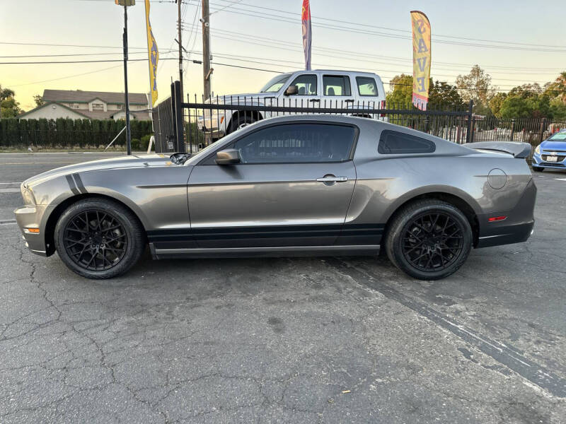 2014 Ford Mustang V6