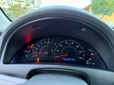 2011 Toyota Camry LE