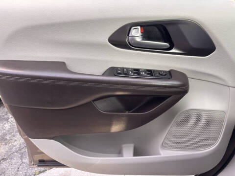 2017 Chrysler Pacifica Touring