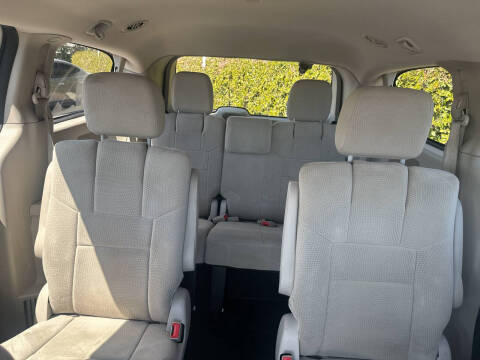 2012 Dodge Grand Caravan American Value Package