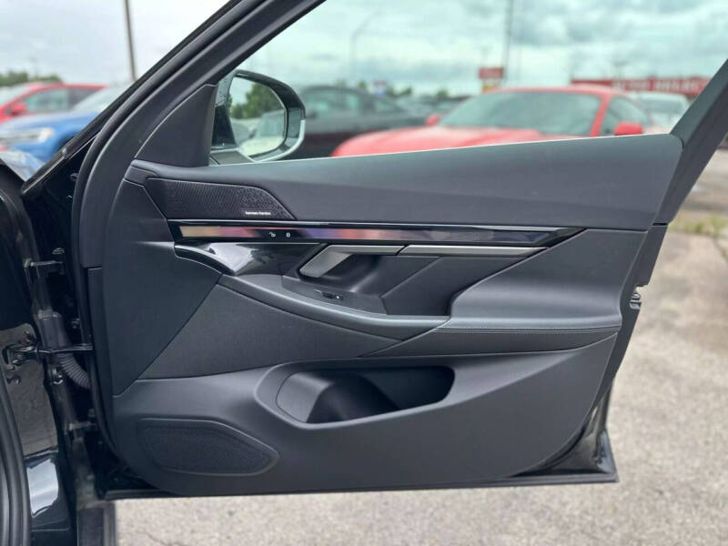 2024 BMW i5 eDrive40