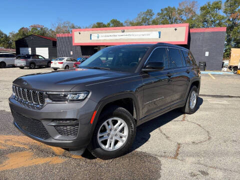 2023 Jeep Grand Cherokee Laredo