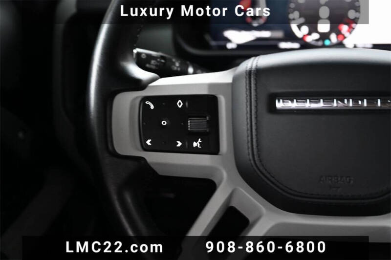 2023 Land Rover Defender 130 X-Dynamic SE