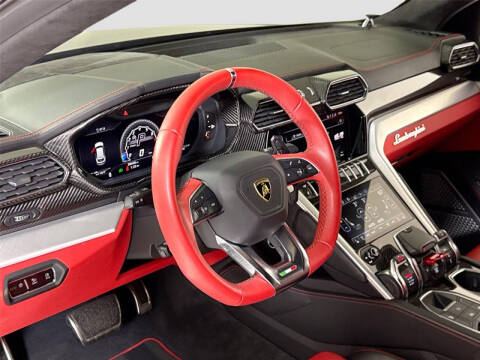 2020 Lamborghini Urus