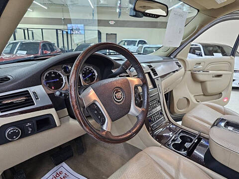2013 Cadillac Escalade Luxury